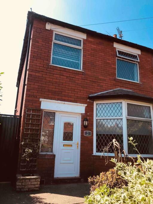 2 Bed Sleeps 6 Beach Retreat St Annes On Sea Villa Lytham St Annes Bagian luar foto