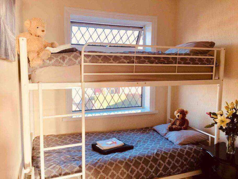 2 Bed Sleeps 6 Beach Retreat St Annes On Sea Villa Lytham St Annes Bagian luar foto