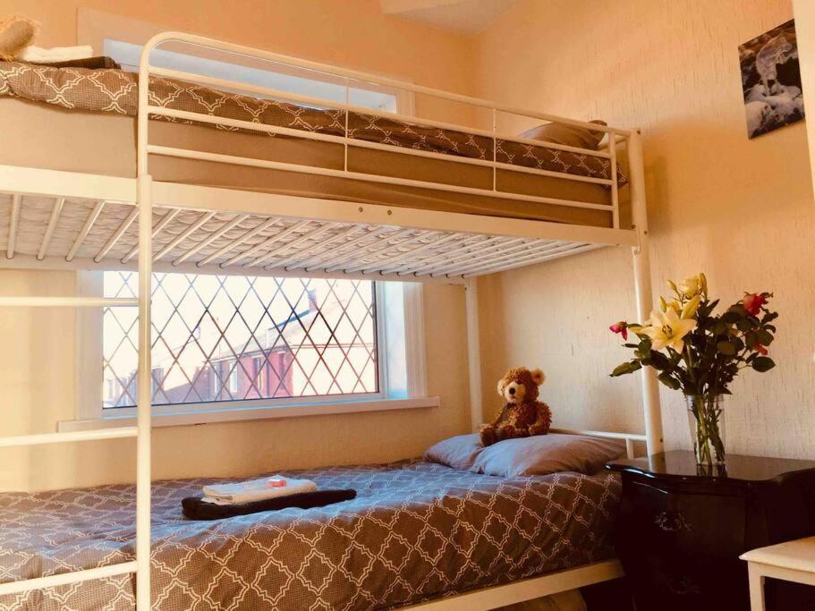 2 Bed Sleeps 6 Beach Retreat St Annes On Sea Villa Lytham St Annes Bagian luar foto