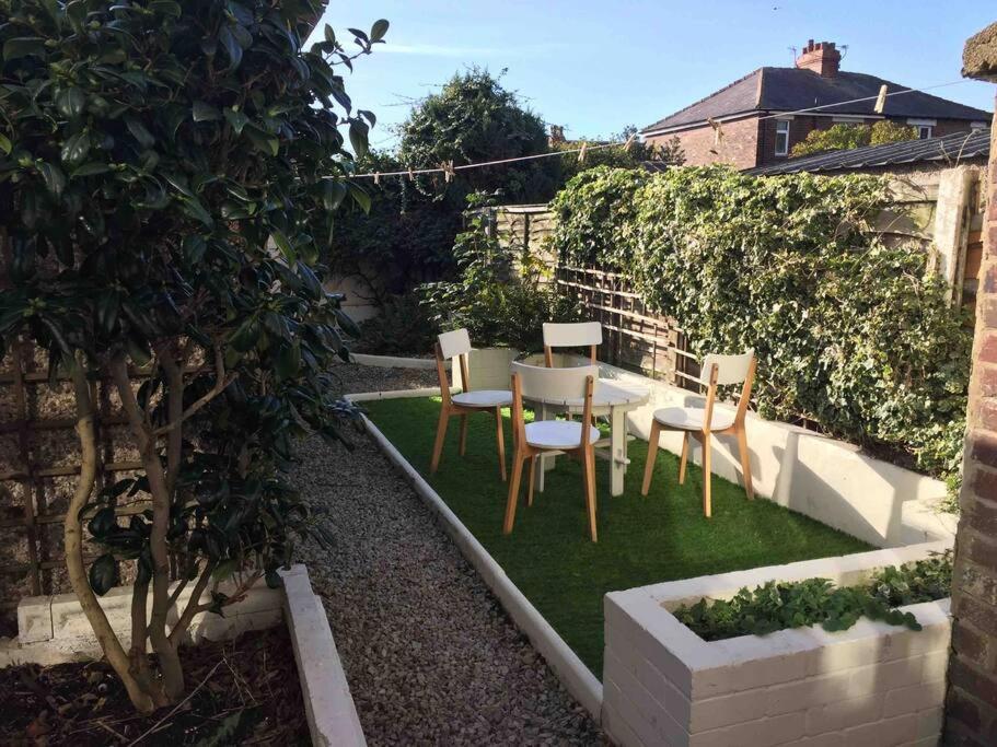 2 Bed Sleeps 6 Beach Retreat St Annes On Sea Villa Lytham St Annes Bagian luar foto