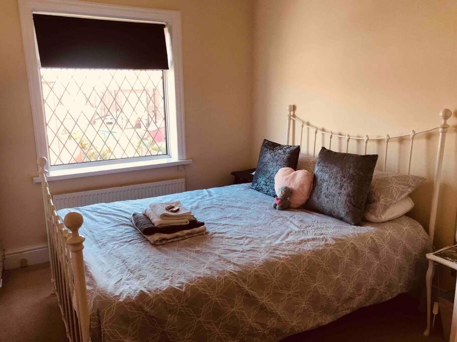 2 Bed Sleeps 6 Beach Retreat St Annes On Sea Villa Lytham St Annes Bagian luar foto